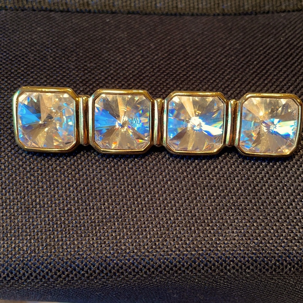 Vintage crystal brooch